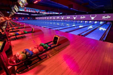 bowlero bowling alley